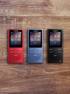 Sony Walkman NW-E394B 8GB MP3 Player -Digital Station MXLR7 SQ7 0000000004 BLACK SLd3