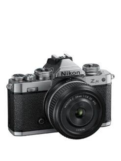 Nikon Z Fc + Z 28 Mm F/2.8 SE -Digital Station TF47D SQ3 0000000004 BLACK SLa