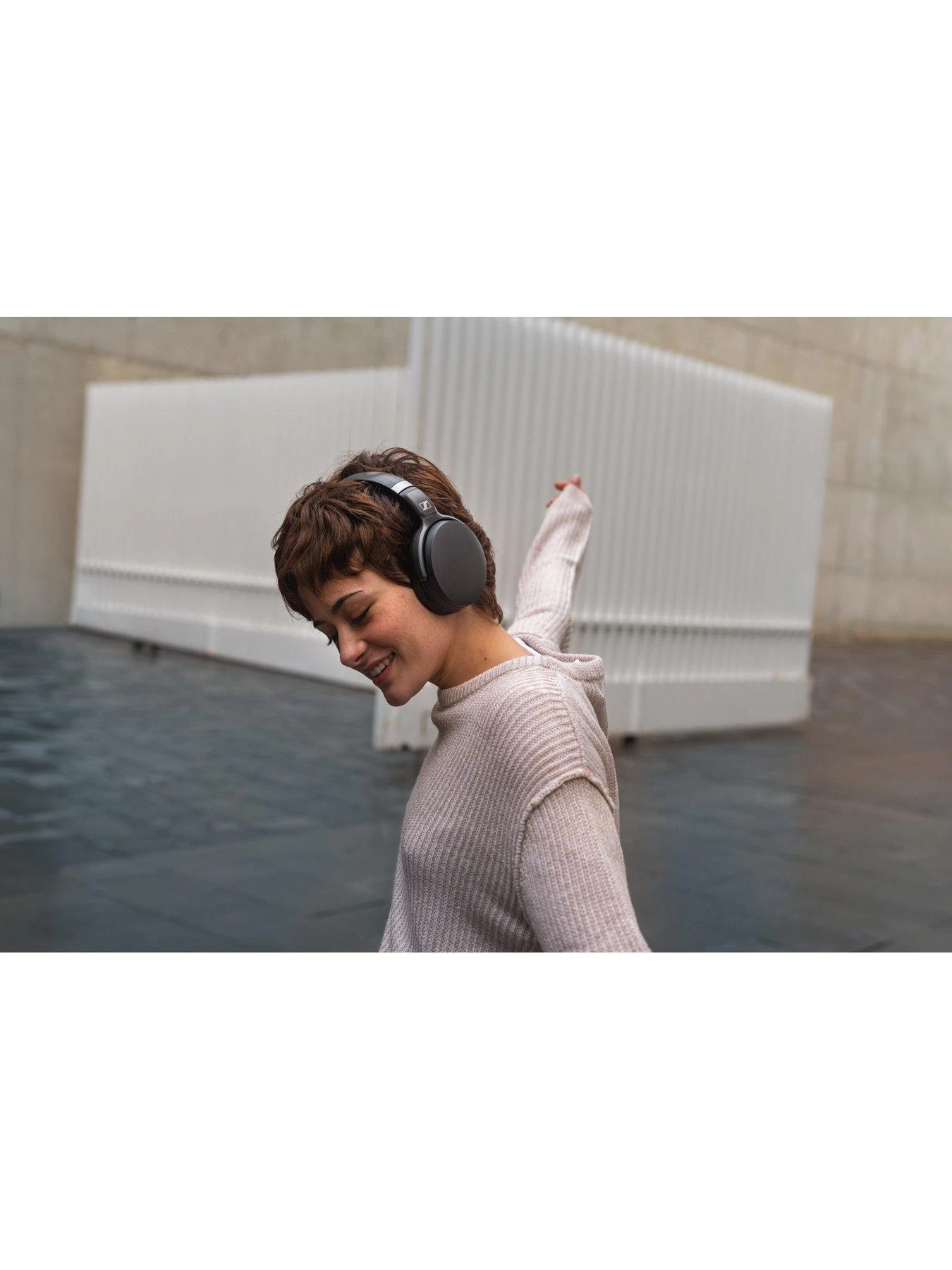 Sennheiser HD 450BT Wireless Headphones 7 Sennheiser HD 450BT Wireless Headphones - Image 7