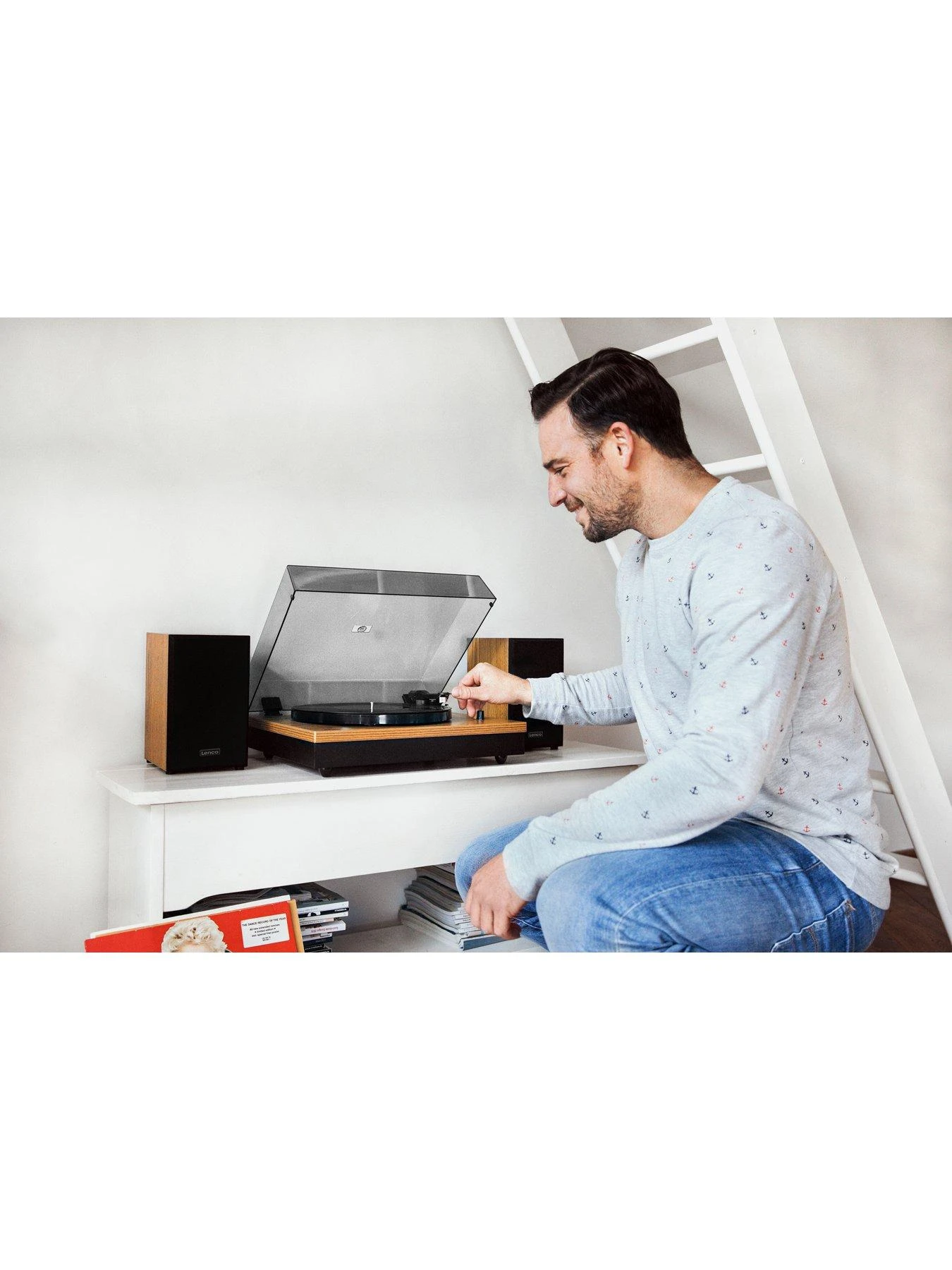 Lenco LS-300 Wood Turntable And Hi Fi Speakers 7 Lenco LS-300 Wood Turntable And Hi Fi Speakers - Image 7