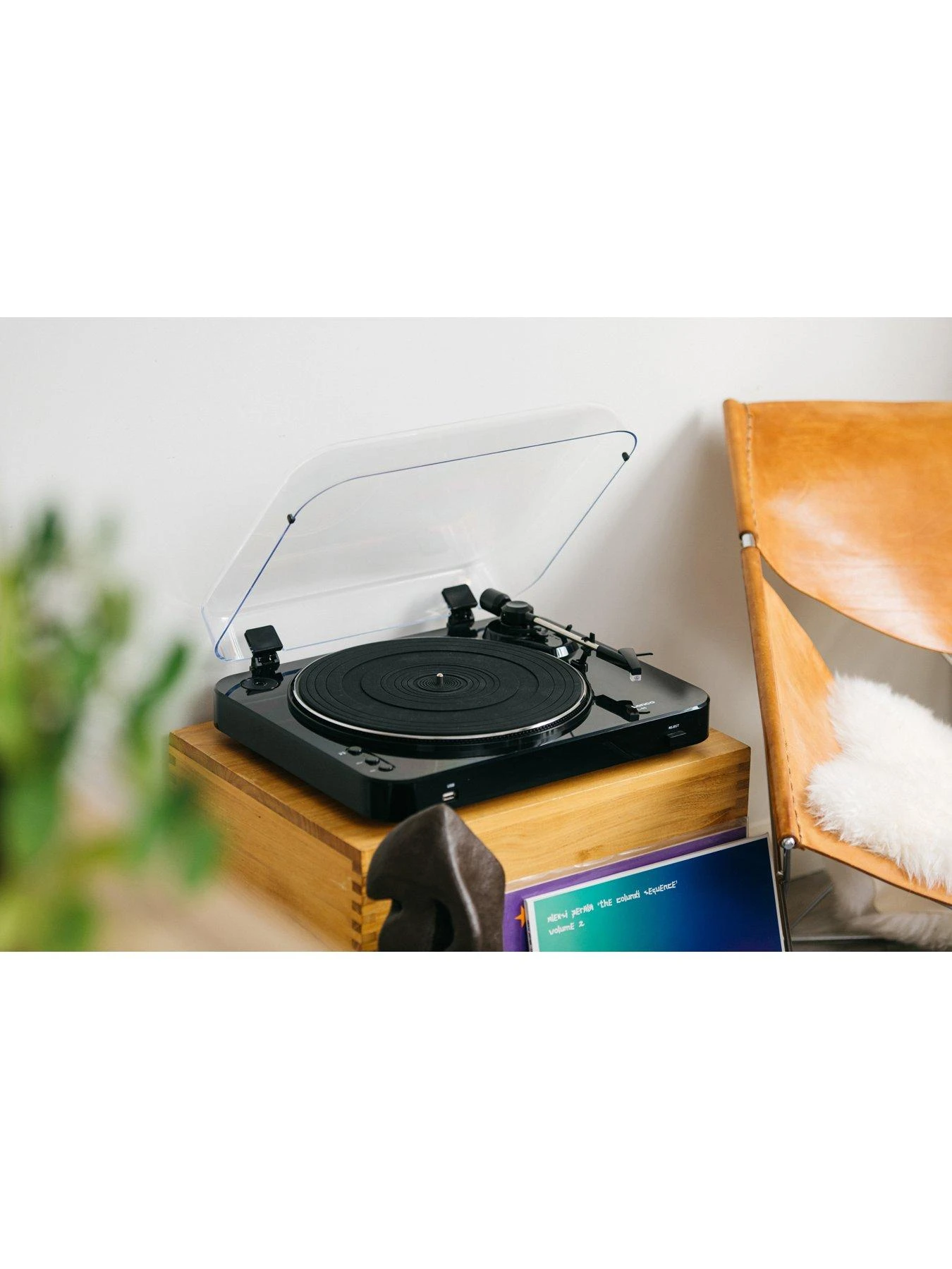 Lenco L-85 Black USB Turntable 7 Lenco L-85 Black USB Turntable - Image 7
