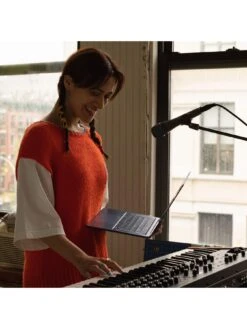 Apple MacBook Air (M2, 2022) 13.6 Inch With 8-Core CPU And 10-Core GPU, 512GB SSD - Starlight -Digital Station UQR7Y SQ6 0000016239 STARLIGHT SLd2