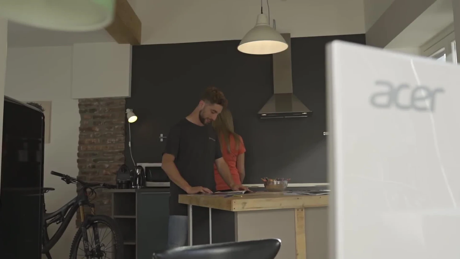 Acer KA222Q 21 Inch, Zero Frame FreeSync 1ms (VRB) Monitor - Black 8 Acer KA222Q 21 Inch, Zero Frame FreeSync 1ms (VRB) Monitor - Black - Image 8