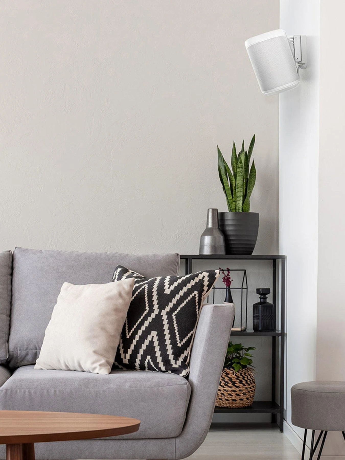 Flexson Wall Mount For Sonos One, One SL And Play:1 - White Single 6 Flexson Wall Mount For Sonos One, One SL And Play:1 - White Single - Image 6