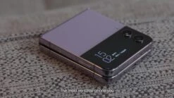 Samsung Galaxy Z Flip 4 256GB - Graphite -Digital Station VMRGT SQ8 0000000527 GRAPHITE DVvL