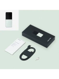 Samsung Galaxy Z Flip 5 - 256GB - Mint 14 Samsung Galaxy Z Flip 5 - 256GB - Mint -Digital Station VO2TW SQ7 0000000258 MINT SLd3