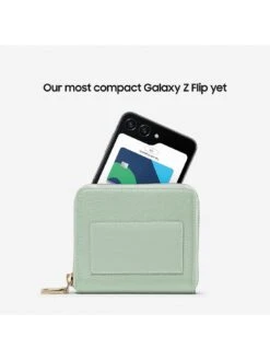 Samsung Galaxy Z Flip 5 - 512GB - Graphite With Watch 6 40mm Graphite 12 Samsung Galaxy Z Flip 5 - 512GB - Graphite With Watch 6 40mm Graphite -Digital Station VO7HA SQ5 0000000527 GRAPHITE SLd1