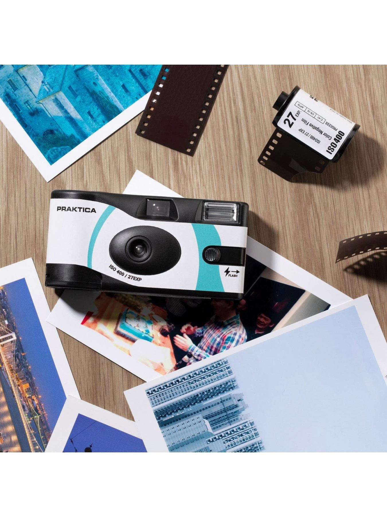 Praktica Luxmedia 35mm Disposable Film Camera With Flash, Pack Of 2 5 Praktica Luxmedia 35mm Disposable Film Camera With Flash, Pack Of 2 - Image 5