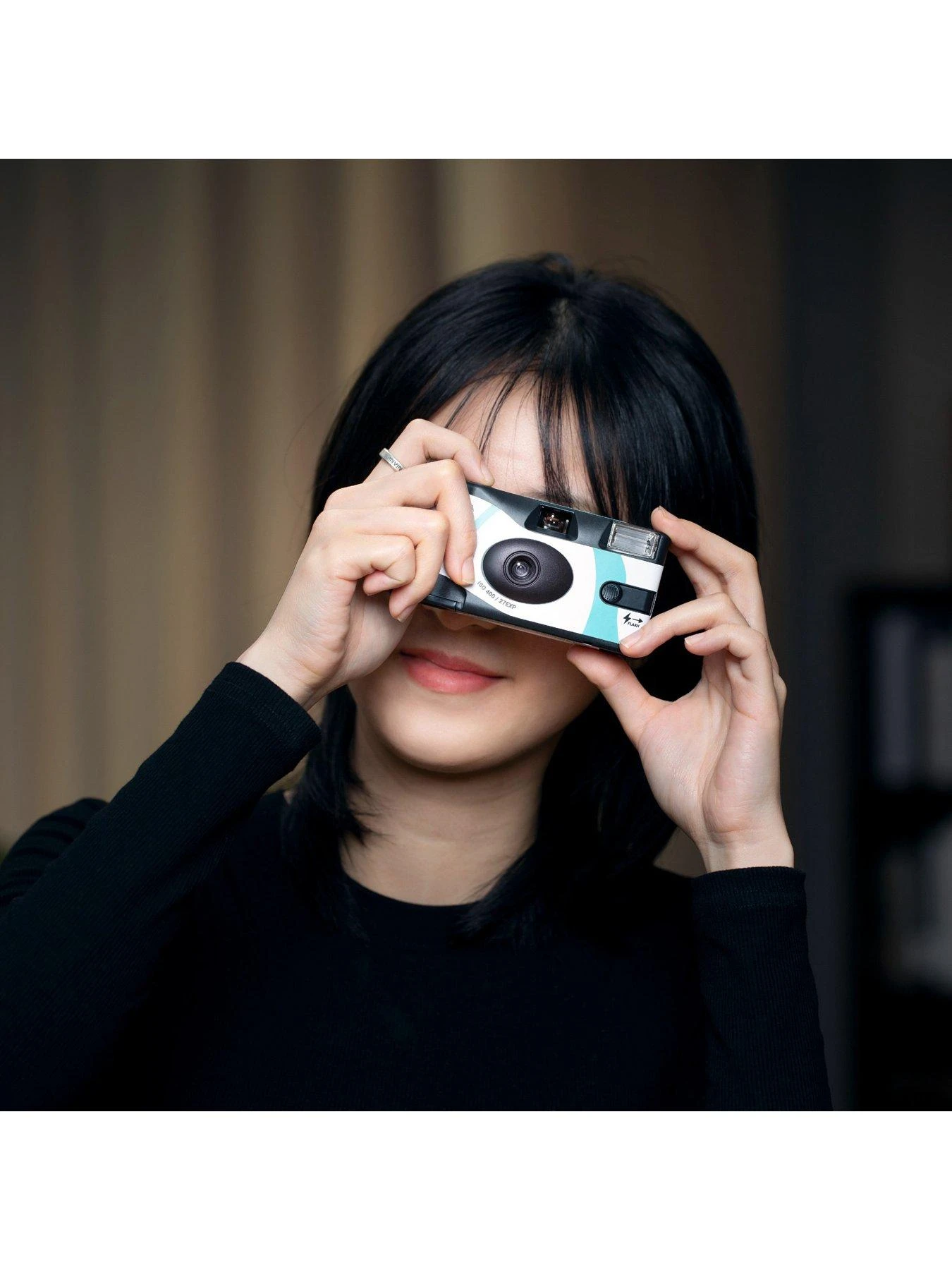 Praktica Luxmedia 35mm Disposable Film Camera With Flash, Pack Of 2 6 Praktica Luxmedia 35mm Disposable Film Camera With Flash, Pack Of 2 - Image 6