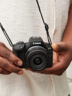 Canon® Canon EOS R100 APS-C Camera Kit Inc RF-S 18-45mm Lens, 32GB SD Card, Additional LP-E17 Battery, Neck Strap & Case -Digital Station VR0J8 SQ7 0000000004 BLACK SLd3